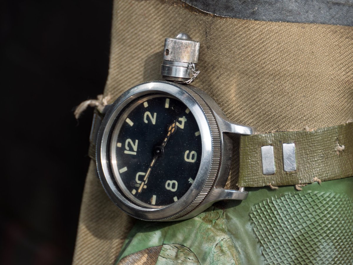 Vintage diver's watch with military aesthetic